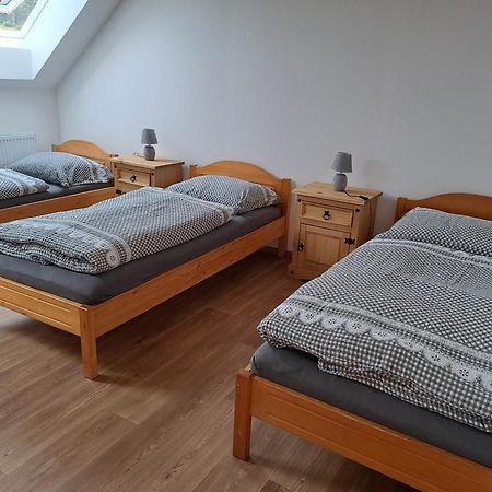 Pension Na Statku- Konsky Apartman Malenitz Dış mekan fotoğraf
